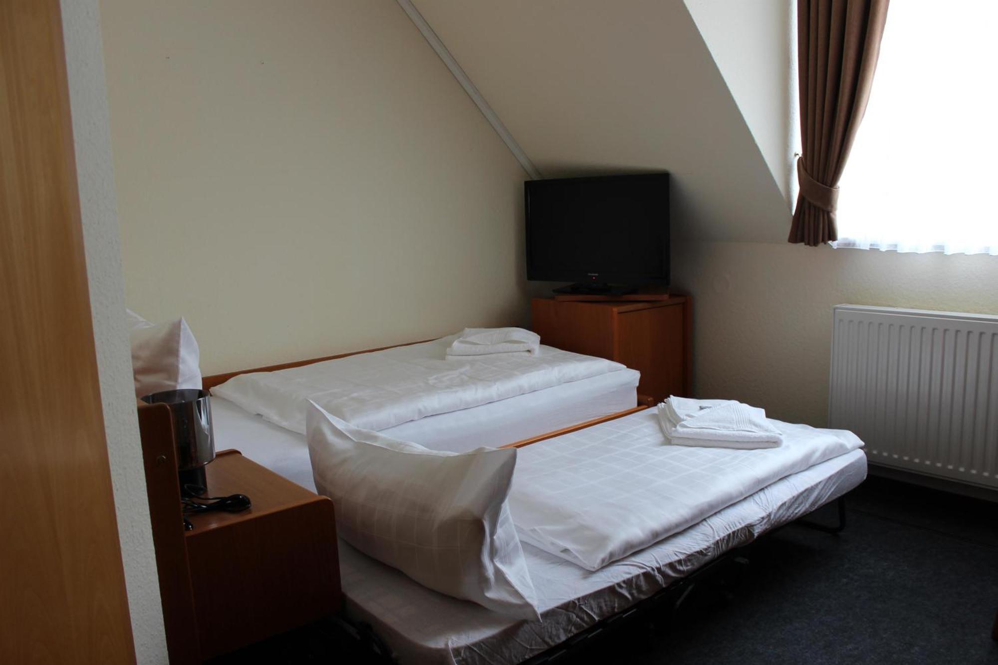 Hotel Saechsisches Haus Berggiesshübel Exteriér fotografie